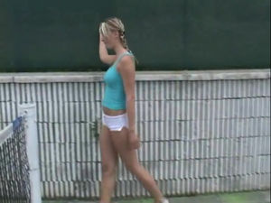 Bare tennis player on the tennis court